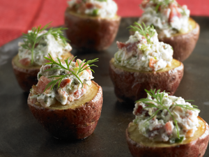 Roasted Potatoes with Bacon and Goat Cheese | Prairie Fresh®