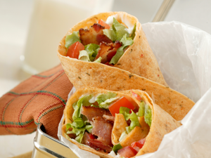 Bacon Lettuce and Tomato Wraps | Prairie Fresh®