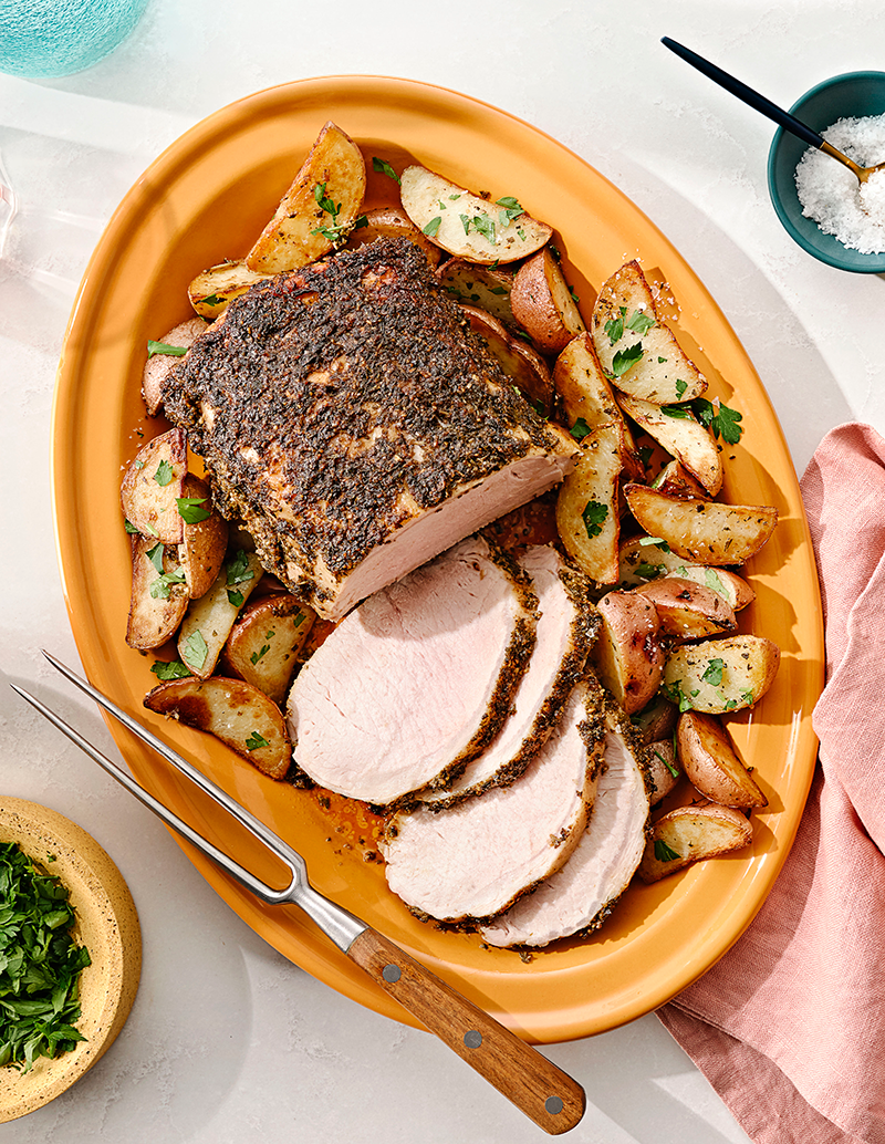 Balsamic Rosemary Pork Loin with Roasted Potatoes | Prairie Fresh®