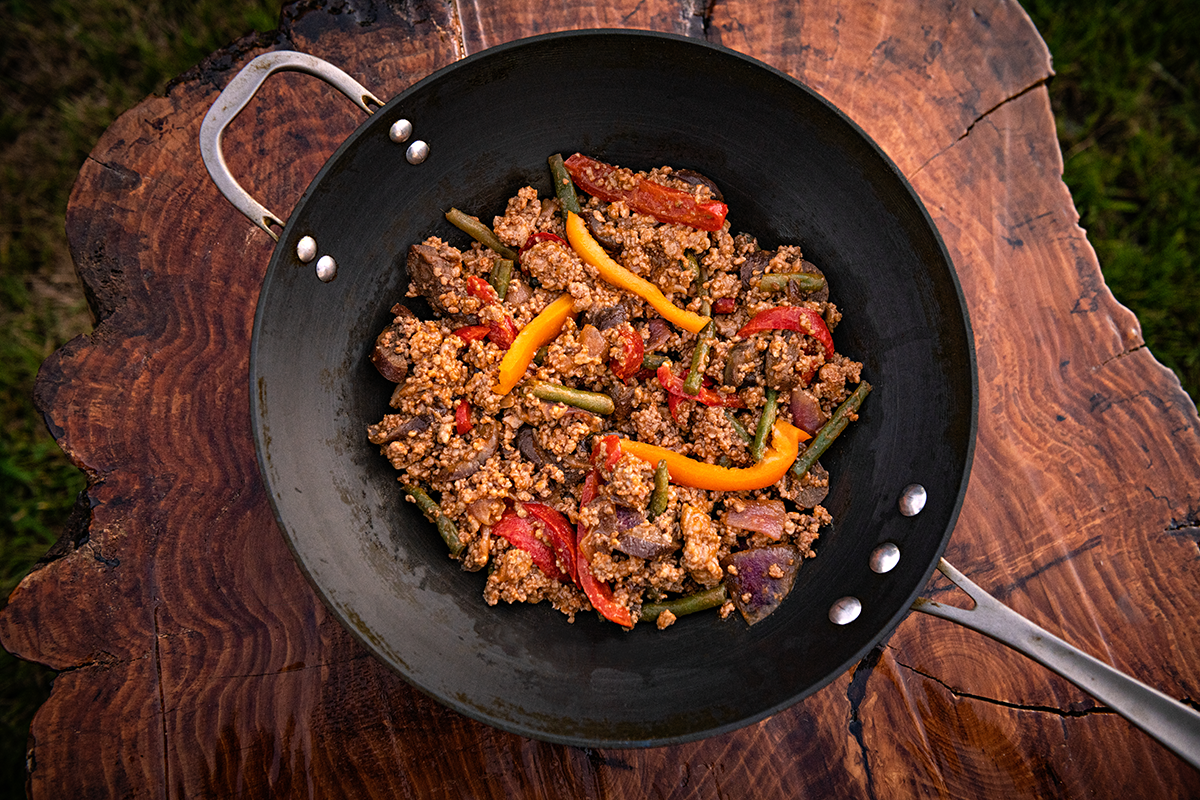 Garlic Sriracha Pork Stir Fry | Prairie Fresh®