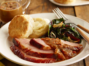 Molasses-Glazed Ham with Bacon Red-Eye Gravy | Prairie Fresh®