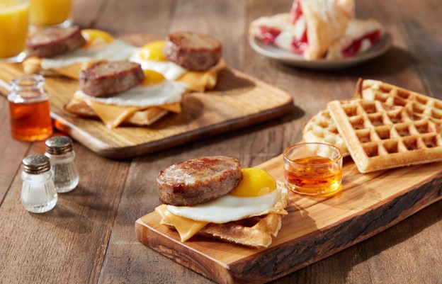 Maple Breakfast Sausage Sandwich | Prairie Fresh®