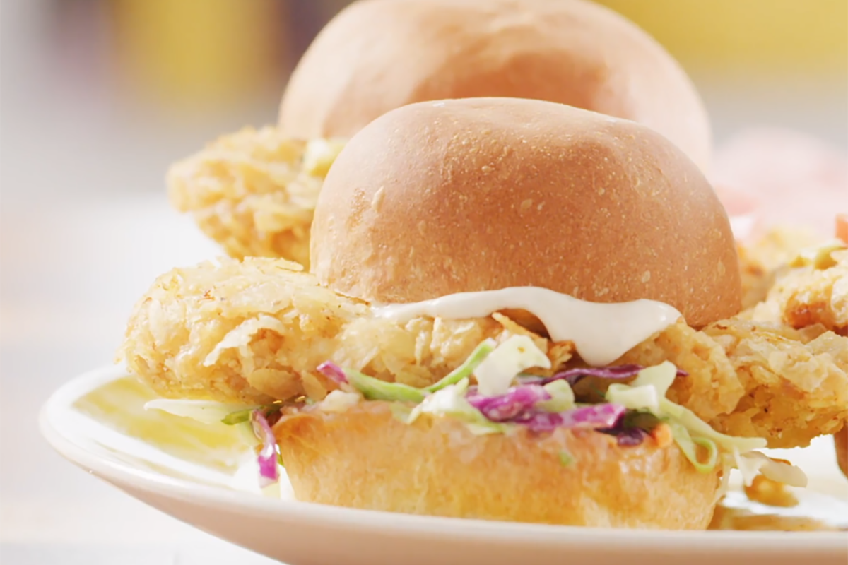 Air Fryer Hometown Pork Tenderloin Sliders | Prairie Fresh®